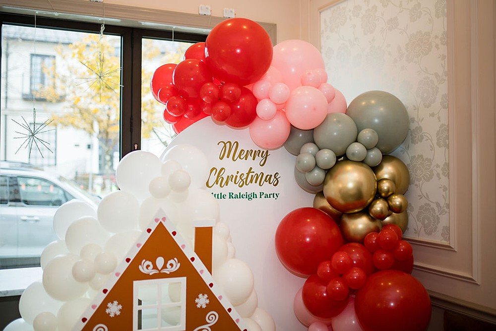 Gingerbread House Decorating Party; children's party and event planner based in Raleigh, North Carolina; Little Raleigh Party