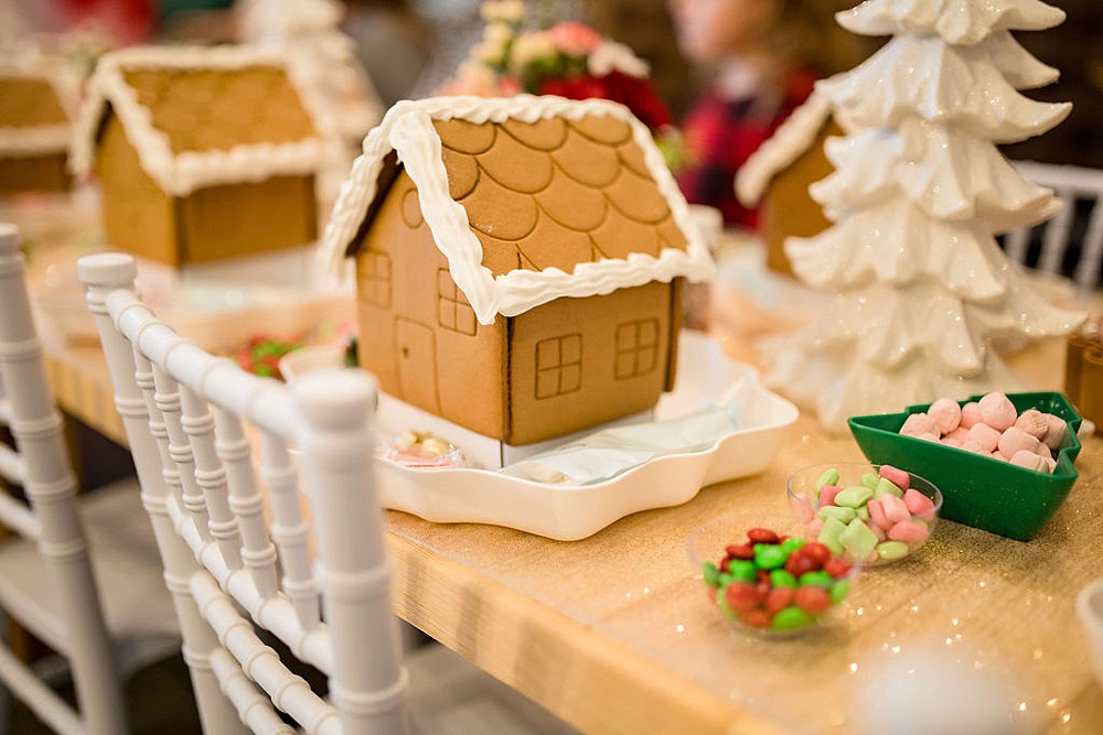 Gingerbread House Decorating Party; children's party and event planner based in Raleigh, North Carolina; Little Raleigh Party